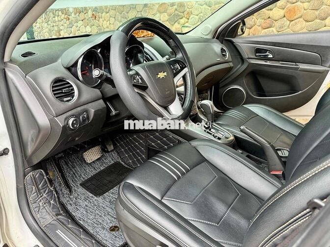 Chevrolet Cruze LTZ,Bản cao cấp,Xe gia đình cán bộ