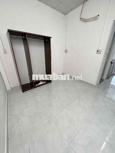 Bán Nhà Đúc 2 Tầng, 2PN, P10 Tân Bình, SHR, Hơn 3T ít