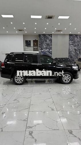 Toyota Land Cruiser 4.6V8, sản xuất 2020 cực đẹp.