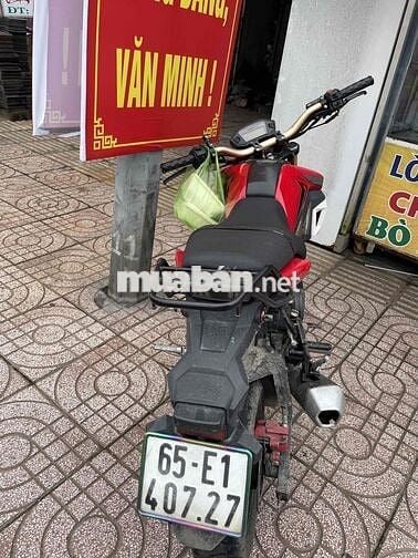 xe còn đẹp máy còn êm