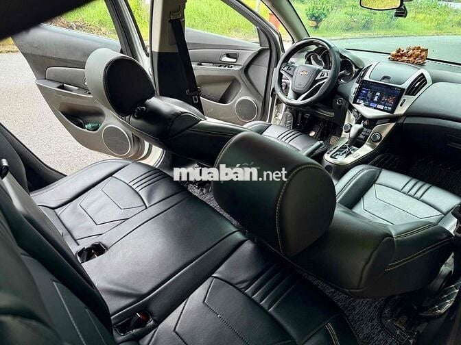 Chevrolet Cruze LTZ,Bản cao cấp,Xe gia đình cán bộ