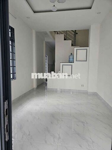 NHÀ 3 TẦNG CẠNH LÀNG ĐẠI HỌC.TT LINH XUÂN DT 68M2 GIÁ 4 TY x