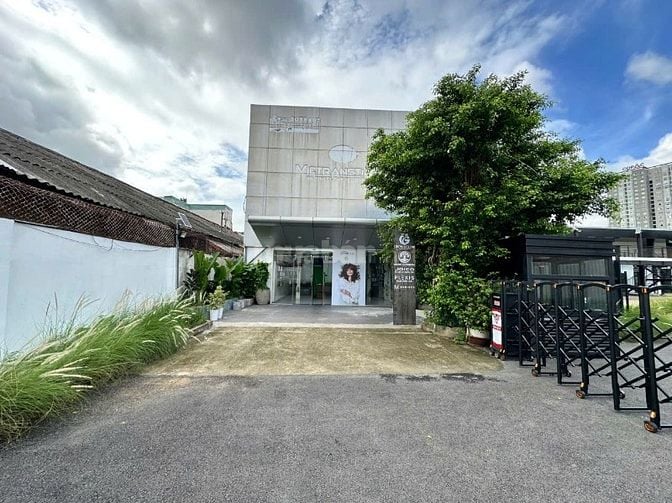 Cho thuê văn phòng tại Hoàng Diệu, 30 triệu VND, 131m2, view đẹp