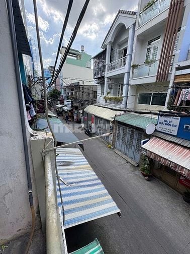 Bán nhà hẻm xe hơi 8m Cách Mạng Tháng 8, Phường Hòa Hưng, 3,5x6m