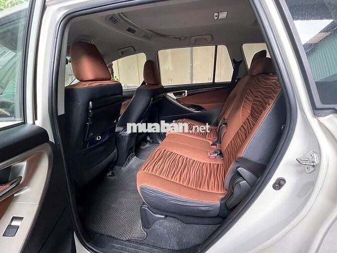Cần thanh lý xe Toyota Innova (7 chỗ)