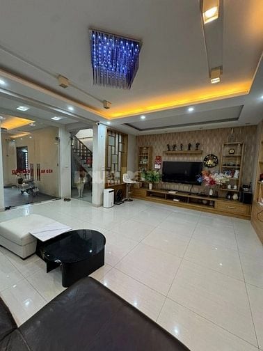 Nhà Nguyễn Ngọc Vũ, 133m x3T-MT 7M-Kinh Doanh-Ở-Ngõ Thông-Ô Tô Tránh