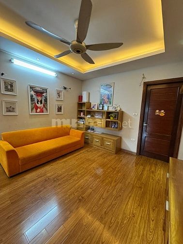 Nhà Nguyễn Ngọc Vũ, 133m x3T-MT 7M-Kinh Doanh-Ở-Ngõ Thông-Ô Tô Tránh