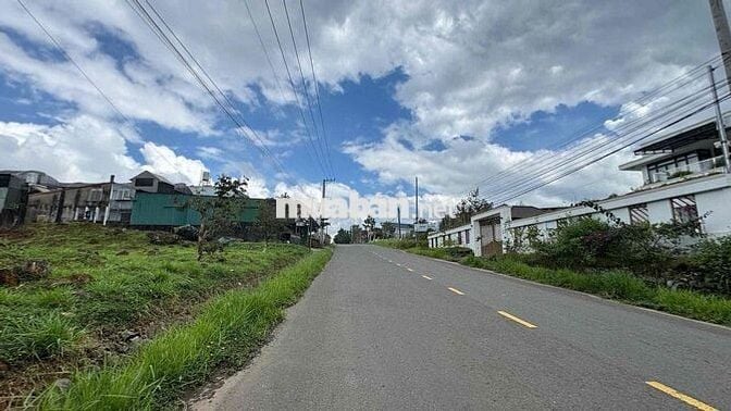 MẶT TIỀN ĐƯỜNG NHỰA LÊ PHỤNG HIỂU BẢO LỘC - DT 676m2 SẴN 100m THỔ CƯ