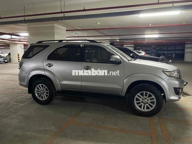 Toyota Fortuner 2014 2.7V 4x2 - 90000 km