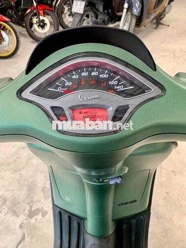 🔥Vespa Sprint 125 ABS 2018 xanh rêu nhám chuẩn zin