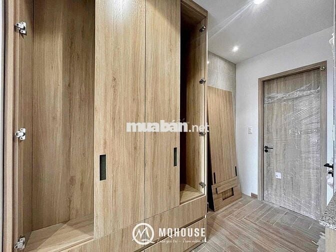 STUDIO BAN CÔNG - TÁCH BẾP - NGAY CẦU VƯỢT HOÀNG HOA THÁM
