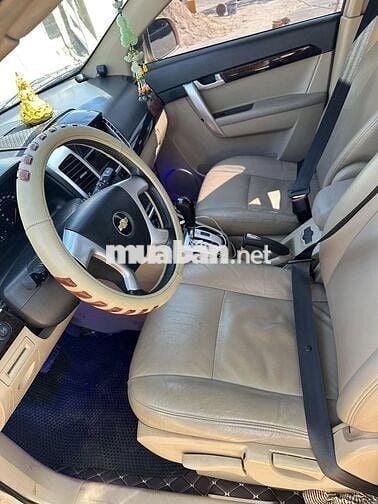 Chevrolet Captiva LTZ 2010 màu vàng cát