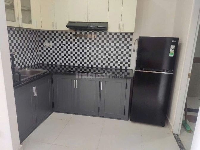 Căn hộ Ruby,Tân Bình 2p ngủ, 2wc có nội thất giá 8tr