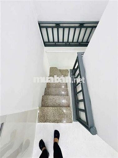 NHÀ ĐẸP ÂU CƠ - CHỦ BỚT LỘC 100TR - TÂN PHÚ - 2 TẦNG - SÁT HẺM XE HƠI
