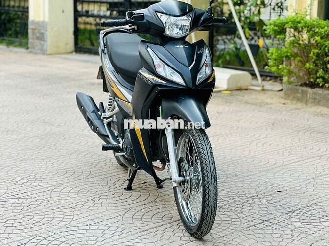 Xe máy Honda Wave RSX màu đen vàng bạc