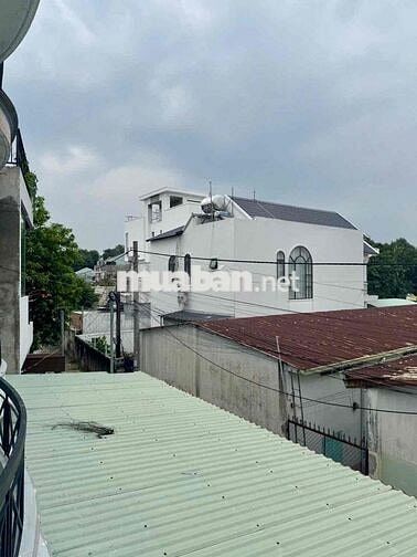 2 căn nhà trệt lầu liền kề Hiệp Thành cũ,sát KDC K8,sau ĐH.Bình Dương