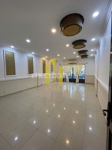 CHO THUÊ NHÀ MẶT TIỀN NGUYỄN QUÝ ĐỨC - GIÁ 40 TRIỆU