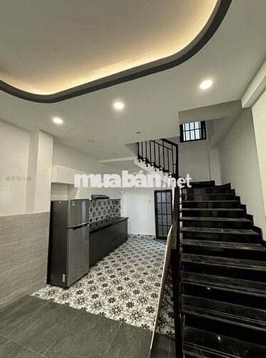 Cho thuê nhà mặt tiền đường Lũy Bán Bích, dt 4x18 trệt 3 lầu