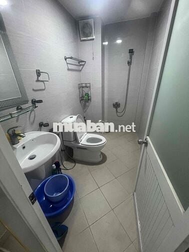 Cho thuê nhà hxt thông 4x16m 2 lầu st 4pn 3wc 12tr
