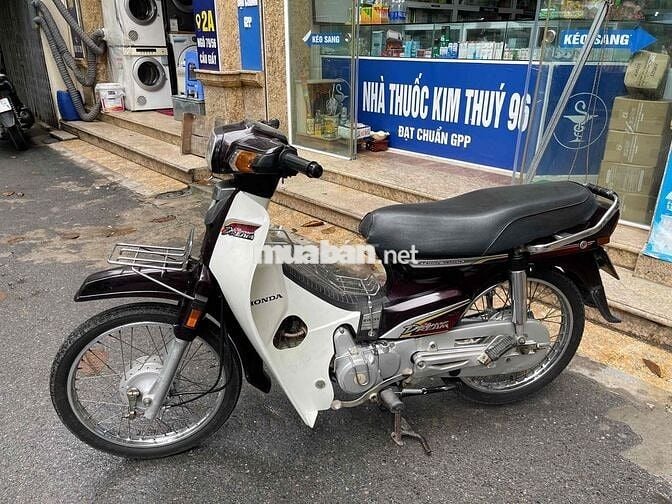 Em cần bán chiếc dream việt nam 2013 nguyên bản