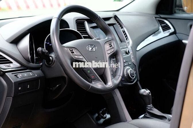 Hyundai Santa Fe 4WD 2015 - 75000 km