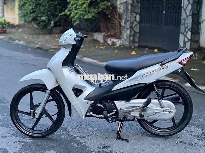 🌈Xe honda Wave 2014 màu  trắng đen mới len k