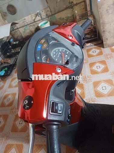 Bán xe Honda SH nhập khẩu màu đỏ