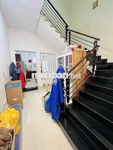 Tân Phú Rẻ Hơn Bình Tân, 84M2, 3 Tầng, Hẻm 7M Thông,Ngay Chợ Tân Hương