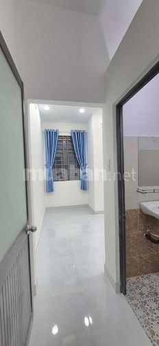 Nhà mới tuyệt đẹp, 02 căn đôi, 1Trệt, 2 lầu, ST, Hẻm 184 Lưu Hữu Phước