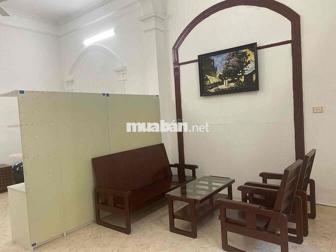 nhà ở khép kín, dt 50m2, 2 ngủ, khách, bếp, quận Thanh Xuân