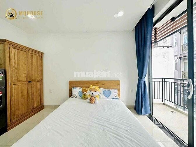 Căn hộ full nội thất ban công lớn máy giặt riêng ngay ngã tư hàng xanh