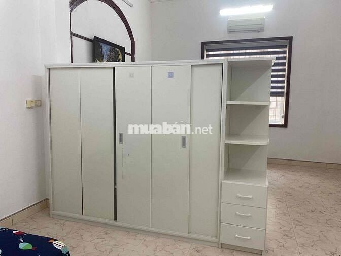 nhà ở khép kín, dt 50m2, 2 ngủ, khách, bếp, quận Thanh Xuân