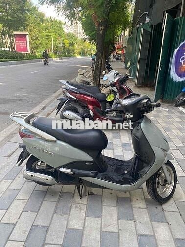 Nhà thừa xe , cần bán