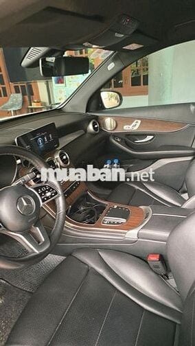 Mercedes Benz GLC 2021 200 4MATIC - 160 km