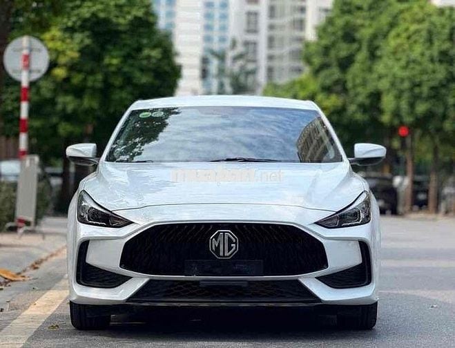 MG MG5 2025