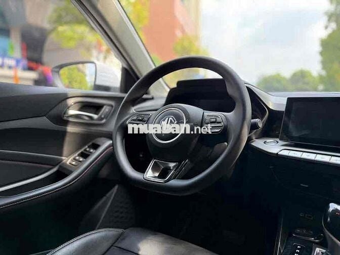 MG MG5 2025