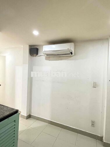 Phòng 25m2 Nguyễn Biểu Q. 5 cách trung tâm cách quận 1 chỉ 5 phút
