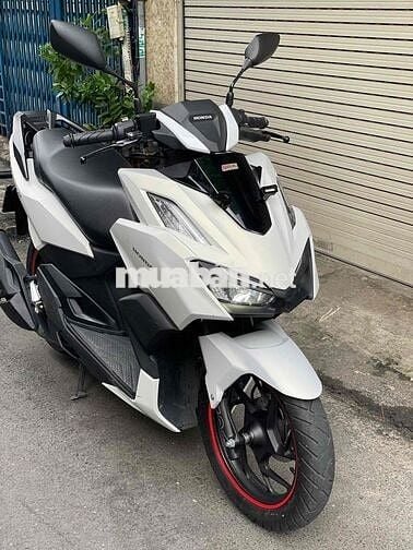 Vario 160 CBS màu trắng
