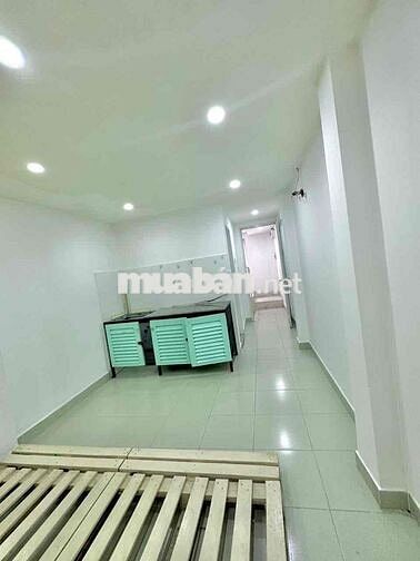 Phòng 25m2 Nguyễn Biểu Q. 5 cách trung tâm cách quận 1 chỉ 5 phút