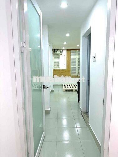 Phòng 25m2 Nguyễn Biểu Q. 5 cách trung tâm cách quận 1 chỉ 5 phút