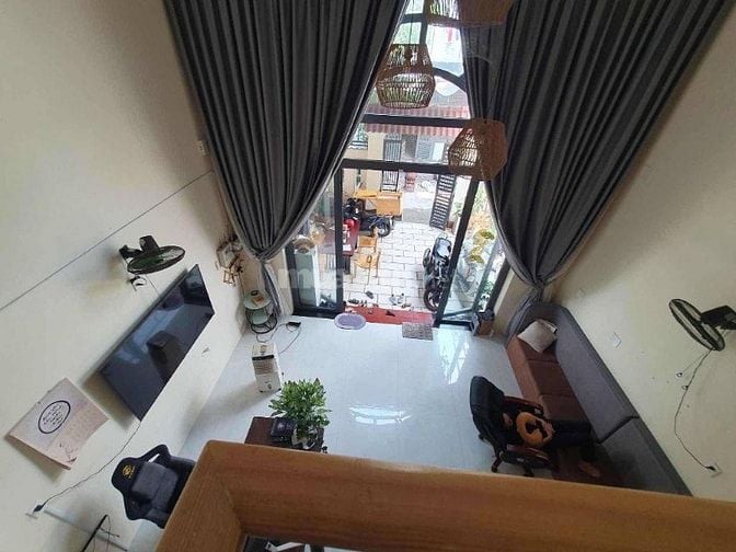 QUẬN 2, NHÀ BIỆT THỰ 2 TẦNG, NGANG KHỦNG 7x17m, GIÁ 8.x TỶ
