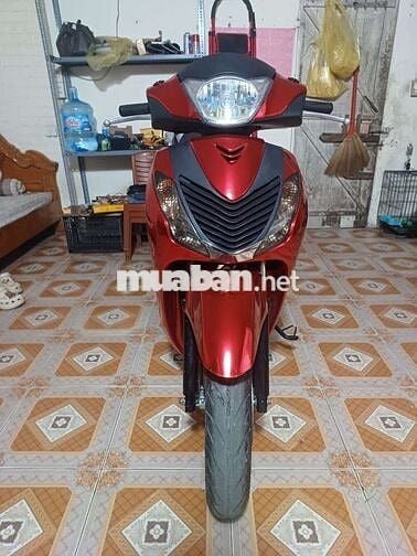 Bán xe Honda SH nhập khẩu màu đỏ