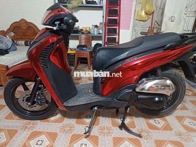 Bán xe Honda SH nhập khẩu màu đỏ