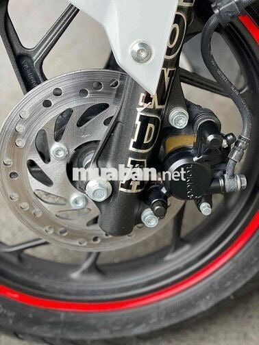 Vario 160 CBS màu trắng