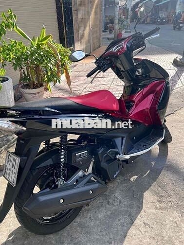 Cần Bán Xe Airblade Đang Đi 2013 chính chủ chạy