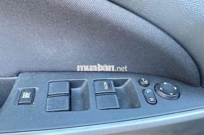 Mazda 2 2014 1.5 AT - 110000 km