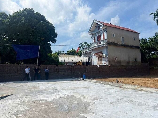Cần bán mảnh đất 100m2 ở Hoà Lạc