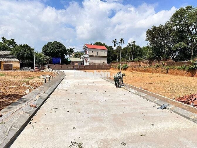 Cần bán mảnh đất 100m2 ở Hoà Lạc