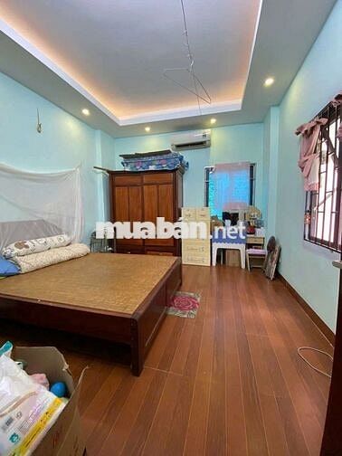 Bán nhà dân Ngọc Thuỵ,Ôtô vào tận nhà, DT 70m, Mt 4,2m.Giá chỉ 13,9 tỷ