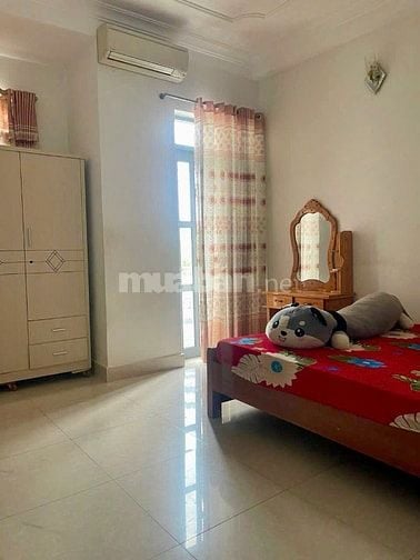 Nhà Âu Dương Lân 2 lầu sân thượng 
